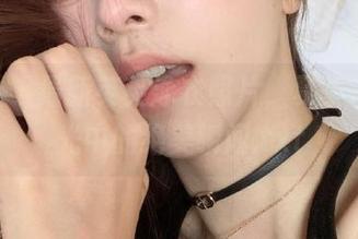 pans – 最新英英泳衣照片，夏季海滨风光中的绝美瞬间.txt