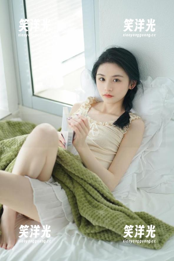 yeeun孙乐乐裸足视角，带来清新气息的壁纸美图合集.txt