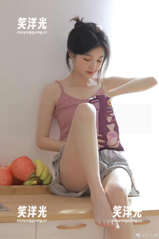 探索けん研的制服写真套图，穿越经典与现代美学的结合.txt