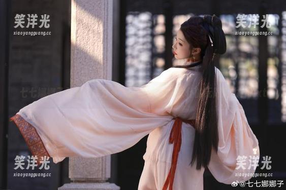 七七娜娜子最新图库分享，带你领略2B女仆的无限魅力！.txt