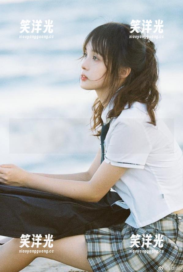 丽柜-AMY 丽柜 - 感受AMY婚纱的优雅气质,精选套图资源为你呈现!.txt