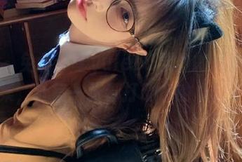 丽柜 – 免费分享yuleba学姐的写真精选合集，让每一张都打动你的心！.txt