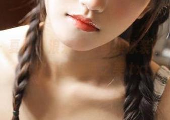 丽柜 – 夏日热浪来袭，司琪泳装写真图包带你领略清凉之美.txt