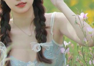 丽柜 – 探索团子梦境里的情人：观看这份独特的视觉合集.txt