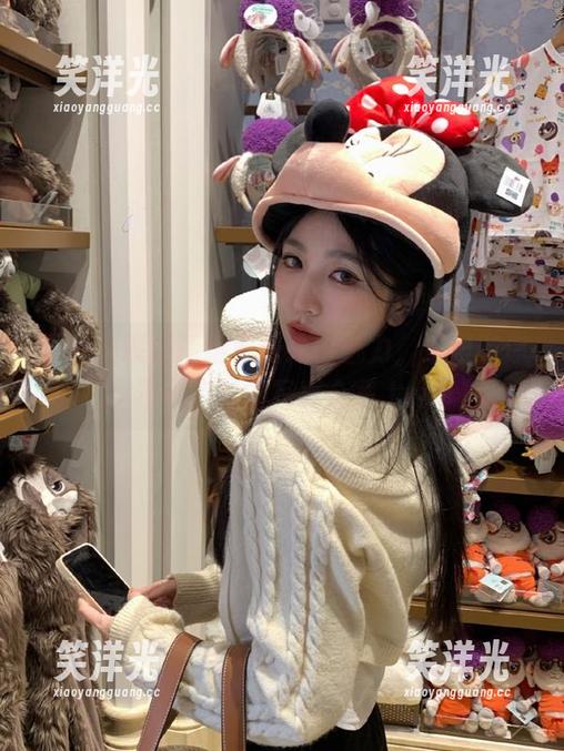丽柜-晴晴 丽柜 - 观看晴晴展现纯白魅力,这里有你不可错过的写真合集.txt