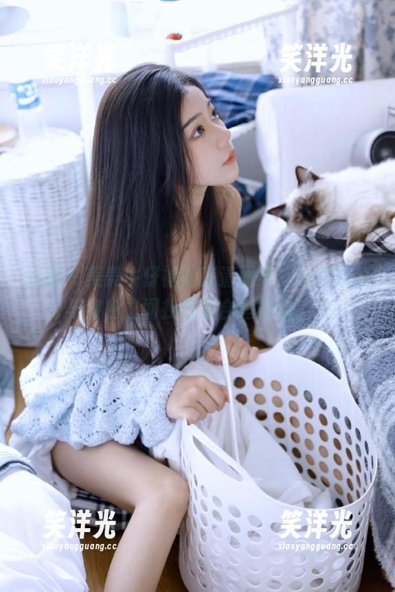 丽柜-美美 丽柜 - 美美牛仔裤的高清图集,让你在紧身与宽松之间找到最合适的你!.txt