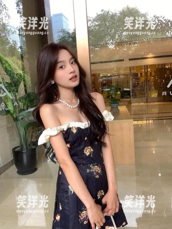 九柒喵的可爱自拍，私拍套图带你感受温柔瞬间！.txt