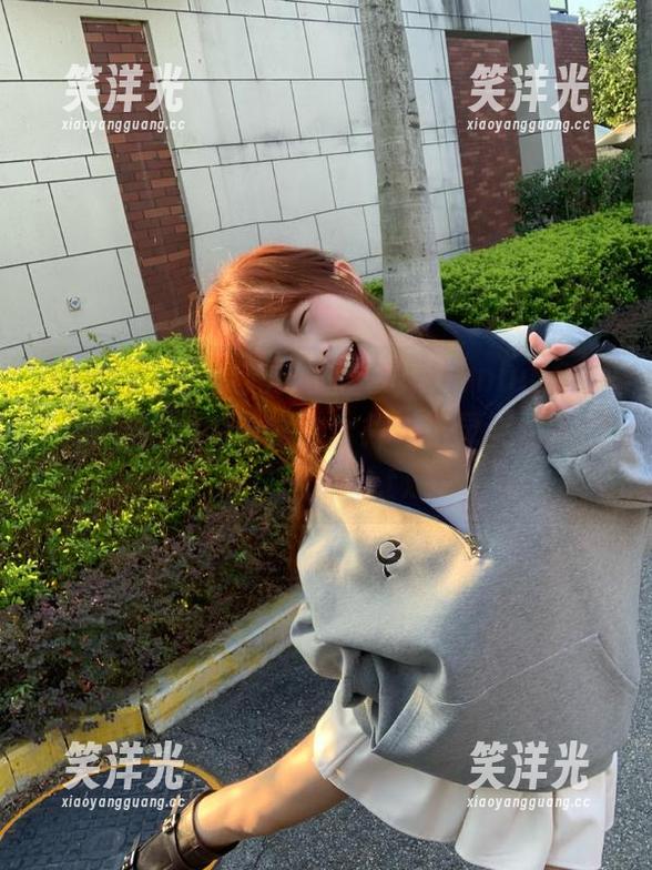 俏妞qiaoniu66 微密圈 - 穿越光影的俏妞qiaoniu66:战神皮靴的绝妙图片合集,记录美丽的瞬间与回忆!.txt