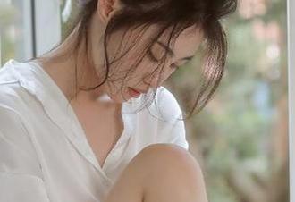 克拉女神 – “YOYO厨娘”图集：一位自信满满的博主如何用毒舌重塑美食资源.txt