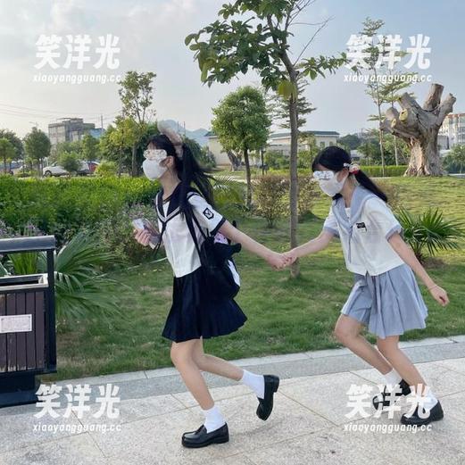 克拉女神 - 依娜丝白衬衫的艺术：一组美图合集，展现优雅与个性的完美结合！.txt