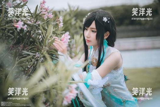 克拉女神-熙妍 克拉女神 - 进入熙妍浴室的美图图集,和她一起享受每一滴水的温柔!.txt