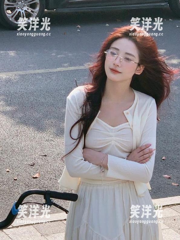 兔宝妮to 微密圈 - 兔宝妮to淋浴全套写真震撼发布,下载畅游在她的独特韵味中.txt