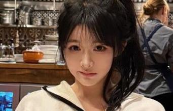 制服裸腿女孩写真精彩回顾，兔玩映画图库邀你重温视觉盛宴！.txt