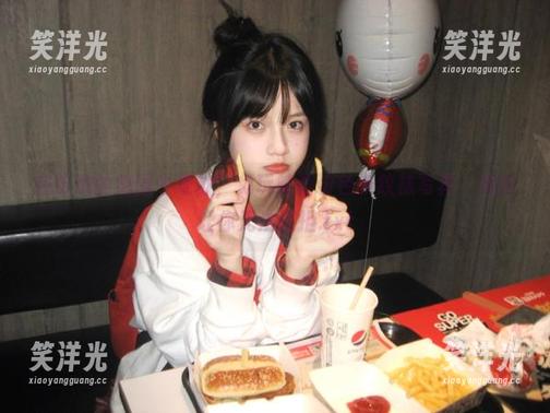 兔玩映画 在粉嫩的氛围中绽放,兔玩映画粉色条纹袜写真,美图让你无法抗拒.txt
