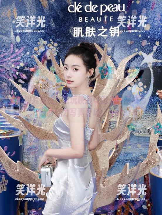 兔玩映画 最新图片集成!兔玩映画以阳光与网袜为主题的魅力写真登场!.txt