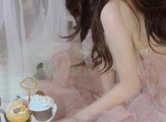 裸腿制服裙合集：兔玩映画展示了我和裙子之间的那些搞笑瞬间.txt