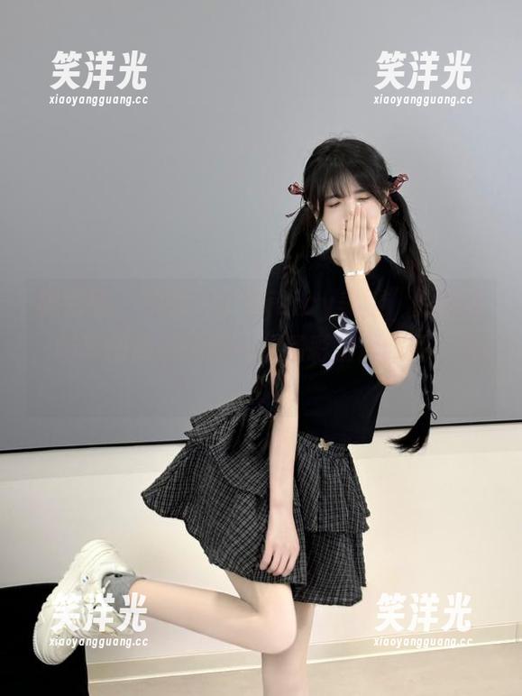 微密圈 - 走进“可馨juicy美腿”的世界，畅享图库中的每一幅精彩摄影作品！.txt