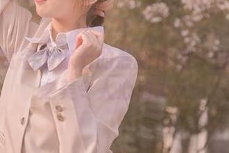 在线观赏名濑弥七的最新作品：白色内衣之美令人心动.txt