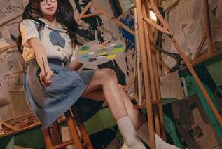 咬一口兔娘最新作品合集:史诗级原神申鹤角色的视觉盛宴.txt