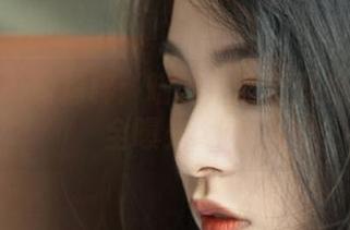 私房摄影的精粹：喵糖映画蔷薇少女图包全曝光.txt