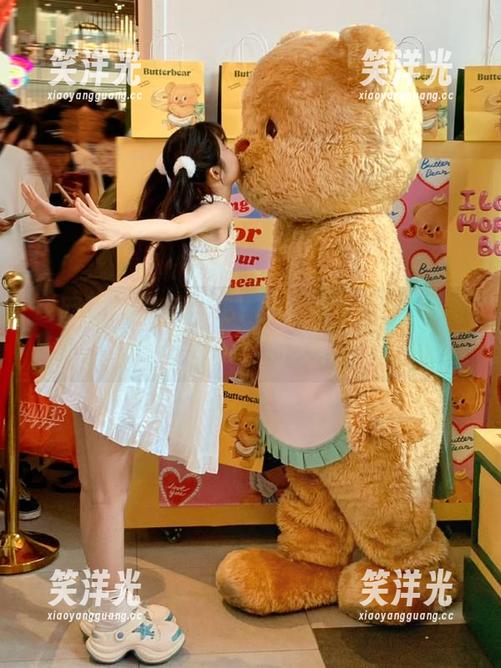 嗲囡囡-BABY_柒 嗲囡囡 - 感受BABY_柒美足的韵味,高清照片展示她独特的艺术气息.txt