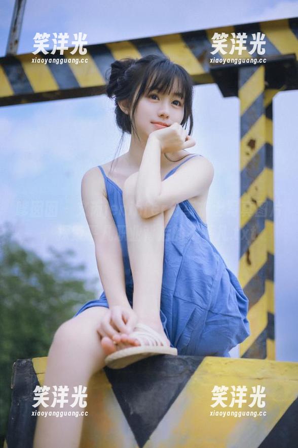 嗲囡囡-文芮jeninfer 嗲囡囡 - 文芮jeninfer分享护士写真图片,探索平凡职业背后的不平凡.txt