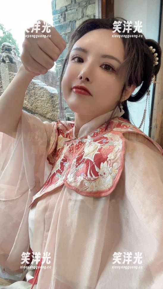 夏小秋秋秋的魔女盛宴，打开美图图集，颠覆你对写真艺术的认知.txt