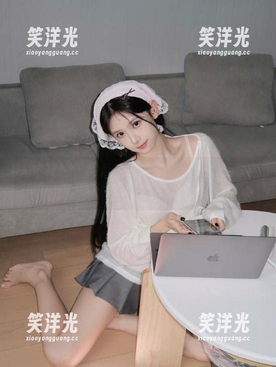 大生模拍 - 范范美腿图集来袭，专属写真带你领略她的独特风采！.txt