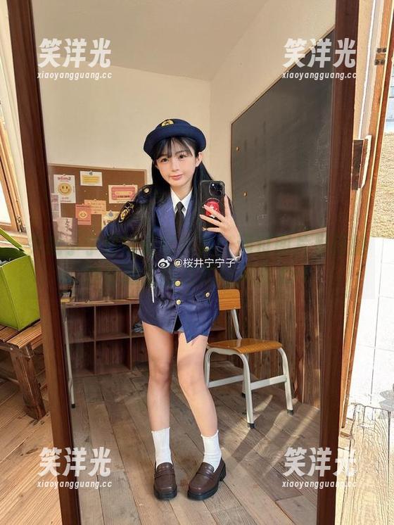 失眠小宁日常记忆合集：通过图片呈现她独特的生活方式与风采.txt