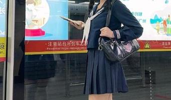 头条女神 – Coco私拍系列合集：百变套装，演绎不同风格的自己.txt