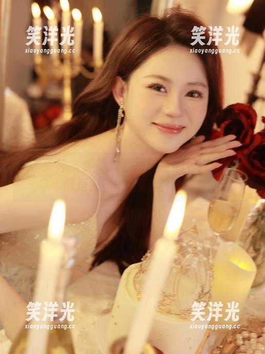 头条女神-刘芸熙 头条女神 - 梦幻刘芸熙镂空图包:每一帧都是对美的全新诠释.txt