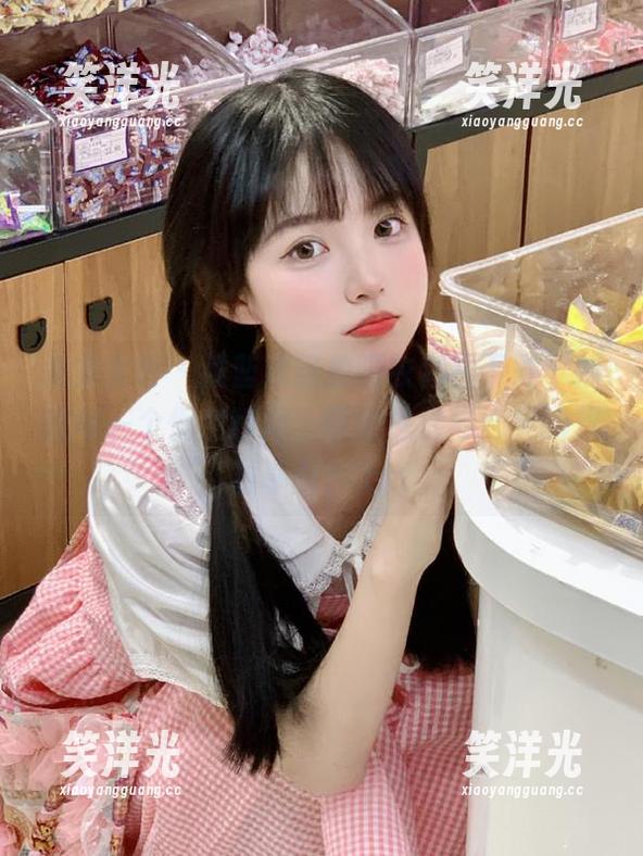 头条女神-张蓝欣 头条女神 - 张蓝欣经典睡衣套图下载,捕捉每一个惬意瞬间,带来视觉与心灵的双重享受!.txt