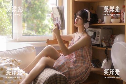 头条女神 - 玄子作品集：缤纷吊带搭配无限高清魅力，让你目不转睛.txt