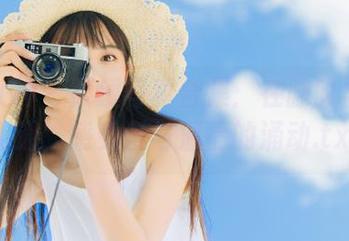 头条女神 – 筱溪写真合集：在脉脉含情中相遇，感受爱与温情的涌动.txt