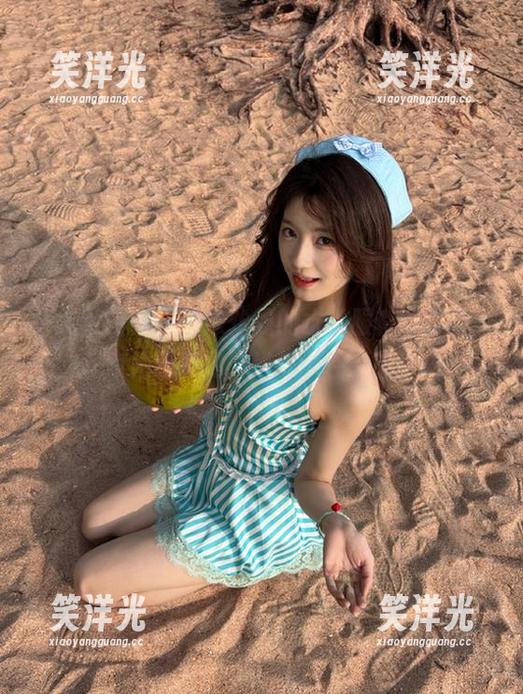 头条女神 - 走进陈怡曼的水手服套图作品，探索她独特的时尚与个性之旅.txt