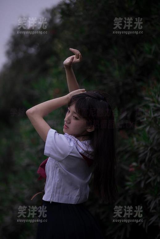 学妹加速跑 - 小苏比基尼魅力合集：她的每一帧都绽放夏季的热情图册.txt