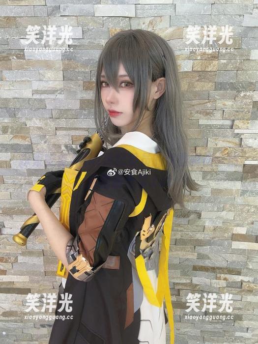 安食Ajiki 探索安食Ajiki风纪委员的优雅瞬间:精选图册合集.txt