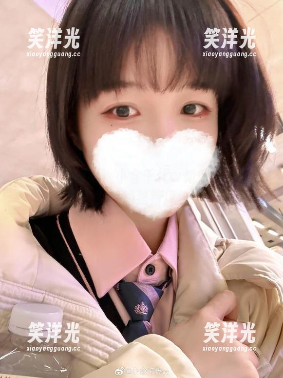 最新图库解析：小仓千代w如何诠释明日奈兔女郎的独特风格.txt