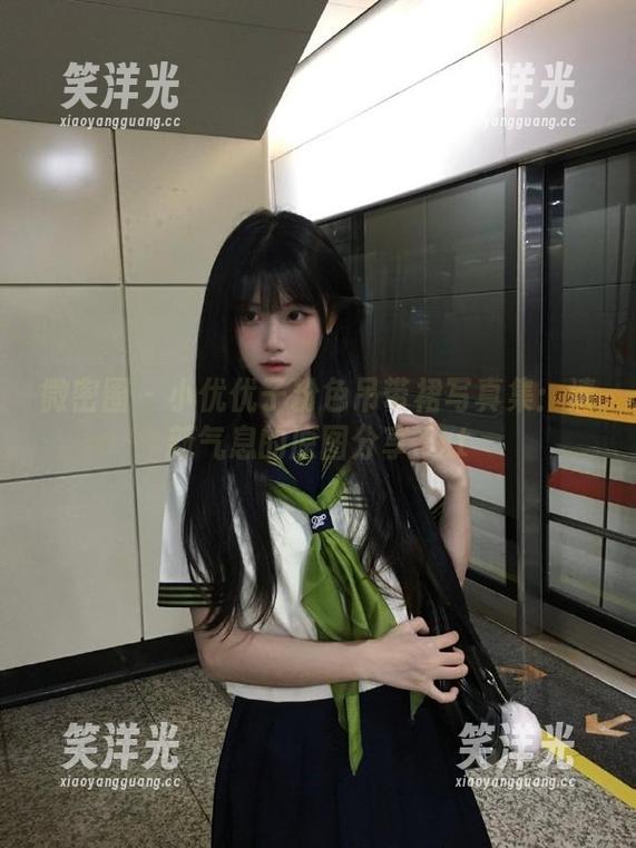 微密圈 - 小优优子粉色吊带裙写真集：清新气息的原图分享.txt