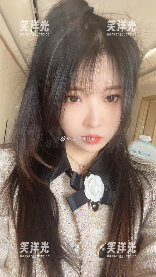 春暖花开，小女巫露娜花卉套作品全集带你漫游花的世界.txt