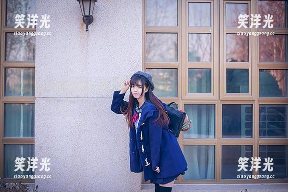小野妹子w制服写真集：原图揭秘这些让粉丝疯狂的青春气息！.txt