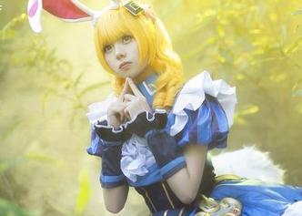 最新写真集解析：小野妹子w与白色纱裙的浪漫邂逅.txt