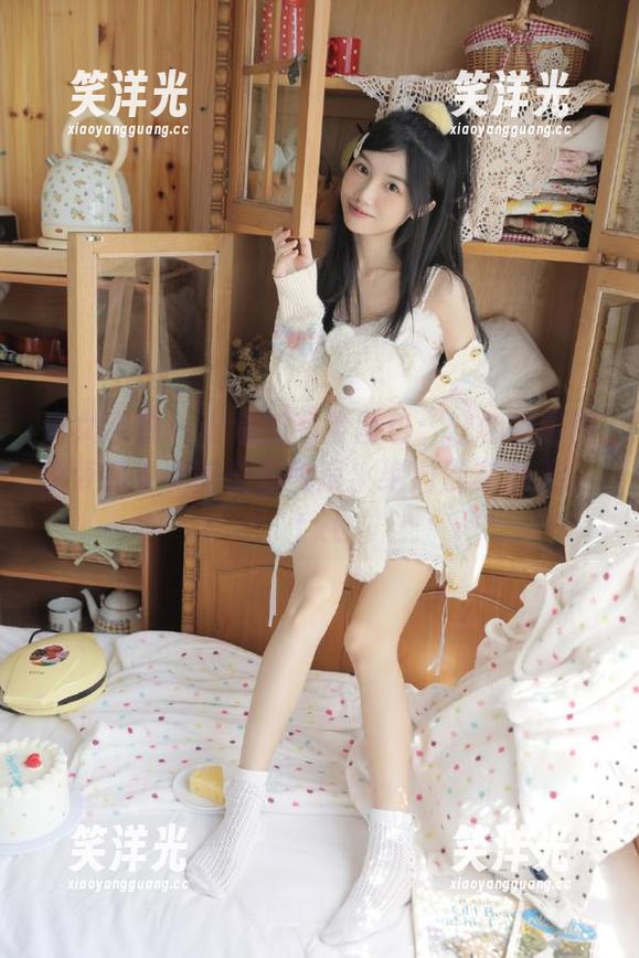 少女秩序 - 小鱼的高清图包：让你领略居家萝莉少女的无辜气质，绝对别有洞天！.txt