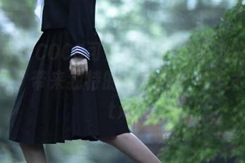 尤果网 – COCO可又来啦！更新她的裤里丝套图，带来独特的视觉体验与艺术享受.txt