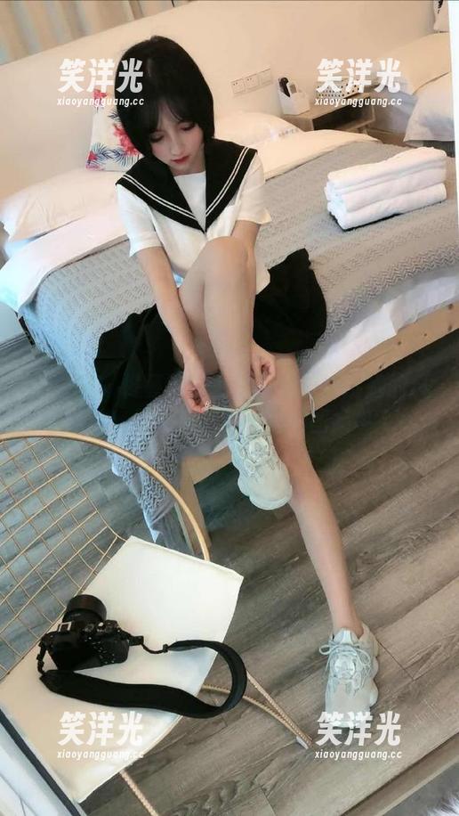 尤果网 - 佟蔓网袜私密合集：捕捉她的风情万种，尽在这一系列精彩图集中.txt