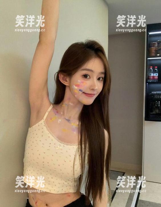 尤果网 - 捕捉叶希的眼镜瞬间：精选写真图包合集，焕发无限魅力.txt