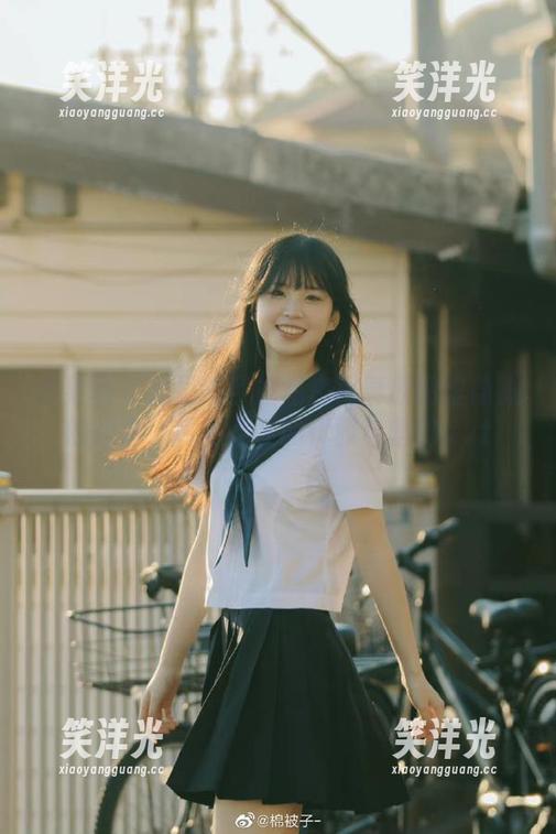 尤果网 - 孟思雨空姐私房写真原图里隐藏的故事，尽显女性的优雅与坚韧.txt