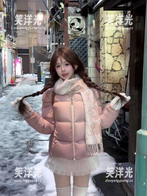 尤果网 - 张栩菲校服写真，图片中剔透的无圣光捕捉到了青春的瞬间.txt