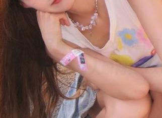 尤果网 – 在线品味李思宁女神写真，高清画面展现她的动人瞬间！.txt
