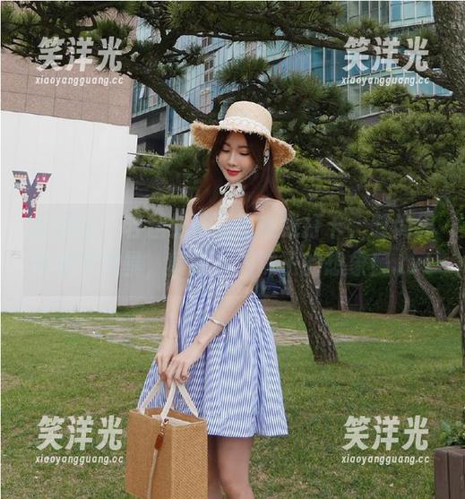尤果网-若涵 尤果网 - 若涵棉袜写真在线打卡,时尚界的另类风暴,颠覆你对袜子的想象!.txt